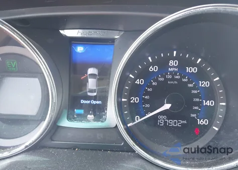 2012 Hyundai Sonata Hybrid z USA, uszkodzony, nr VIN KMHEC4A48CA045364